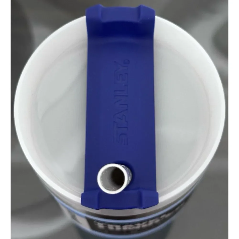 Stanley Adventure Quencher 20oz Tumbler- CORNFLOWER‎ - Picture 3 of 4